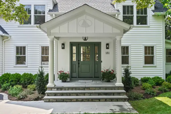 Welcome Home Entrance